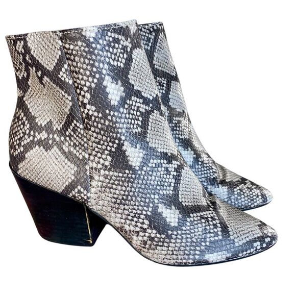 Dolce Vita Pointed Toe Ankle Booties Snake Print Womens Size 7.5 Block Heel - Picture 1 of 9